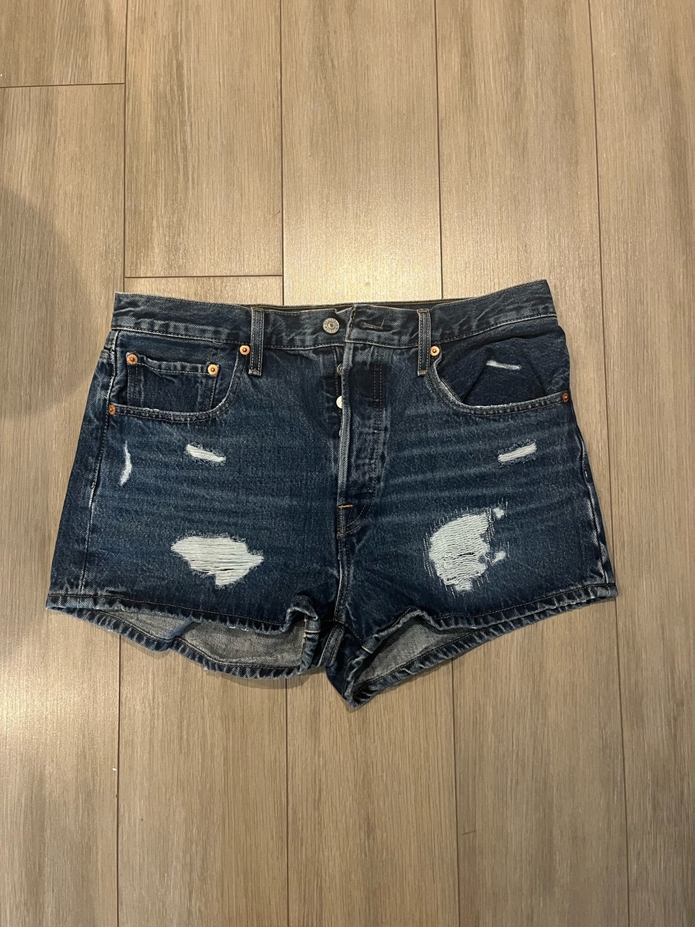 Levi’s women’s 501 denim shorts size 31